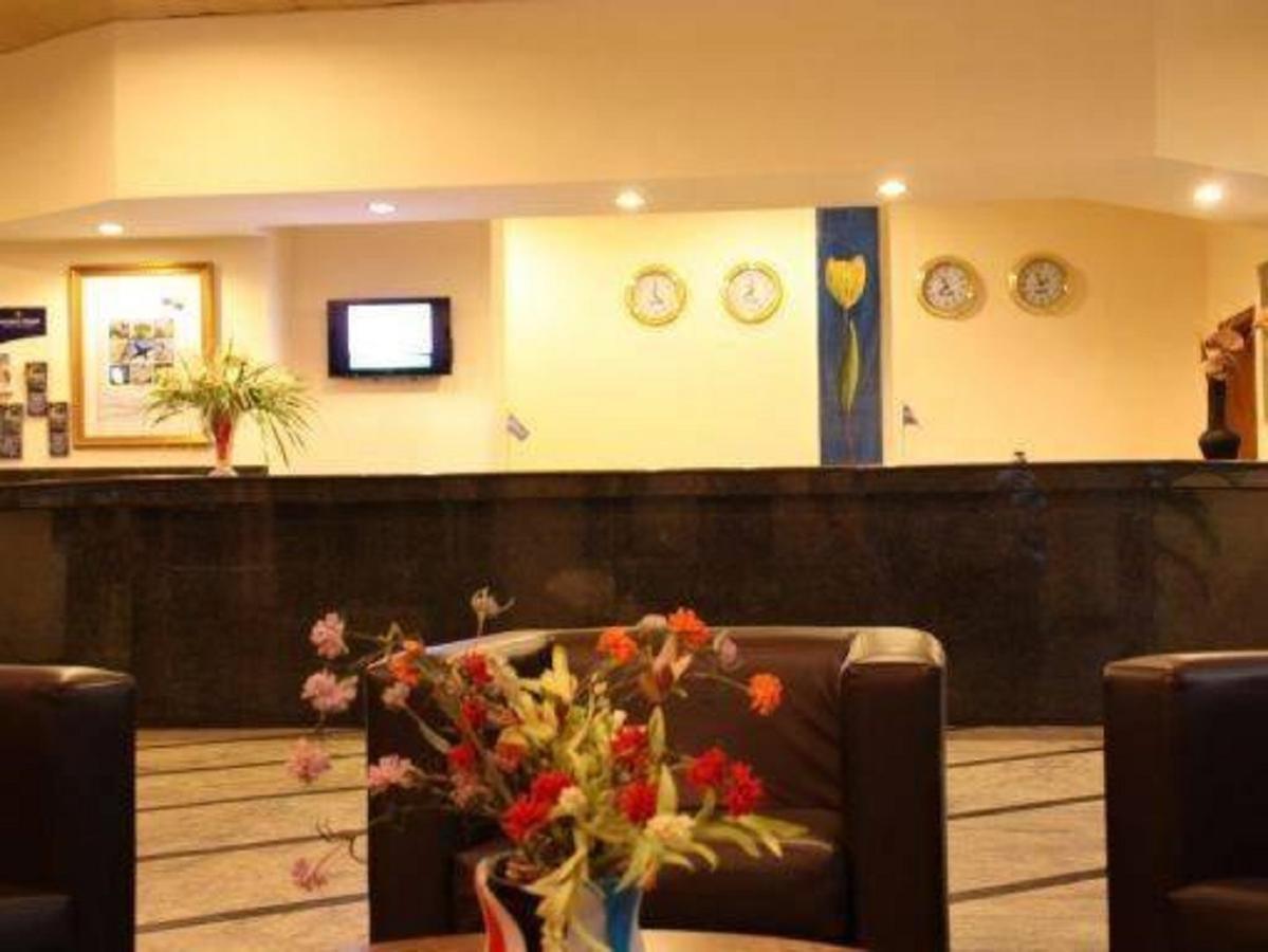 Golden Royale Hotel Enugu Exteriör bild