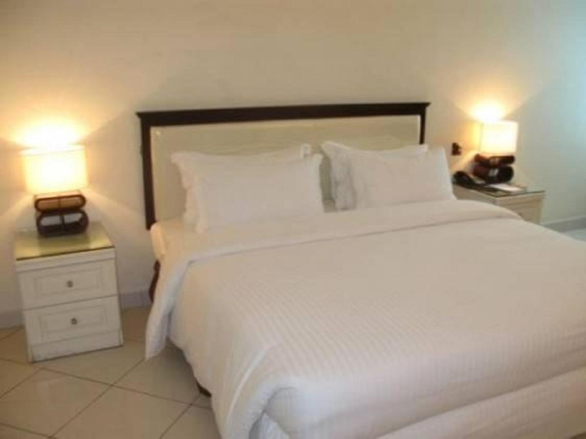 Golden Royale Hotel Enugu Exteriör bild