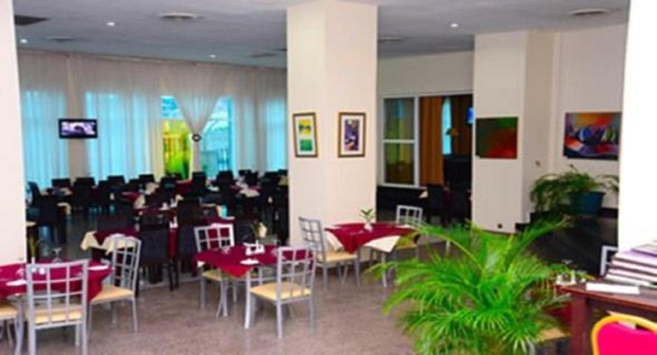 Golden Royale Hotel Enugu Exteriör bild