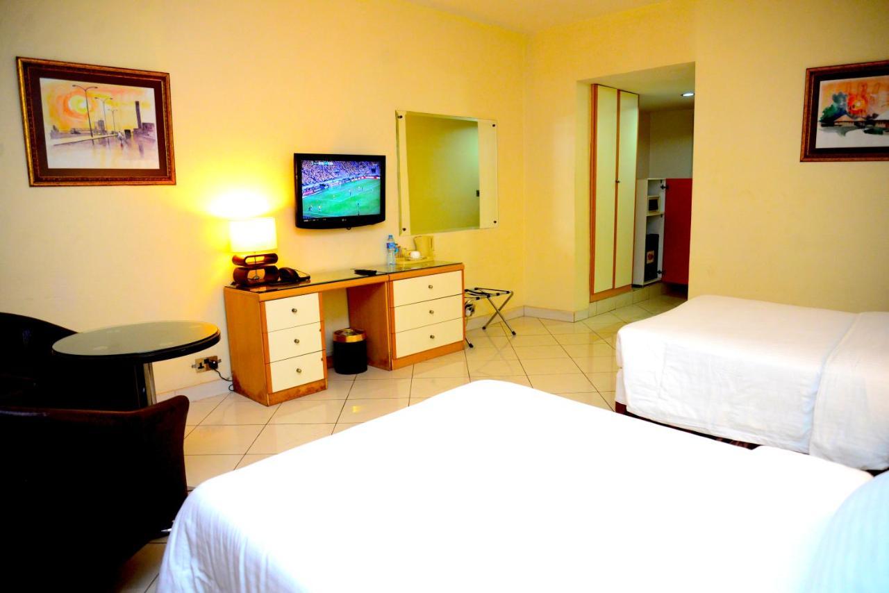 Golden Royale Hotel Enugu Exteriör bild