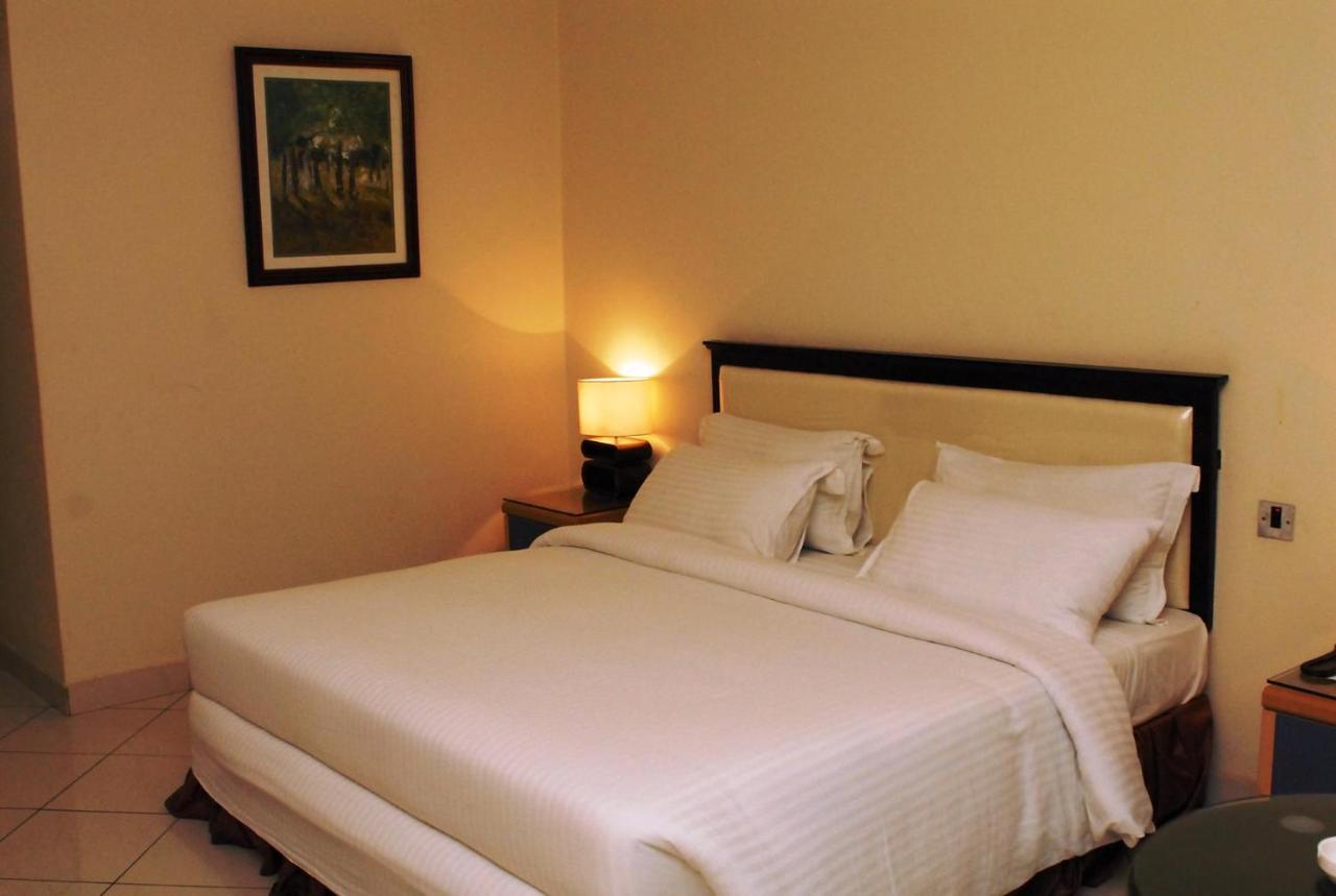 Golden Royale Hotel Enugu Exteriör bild