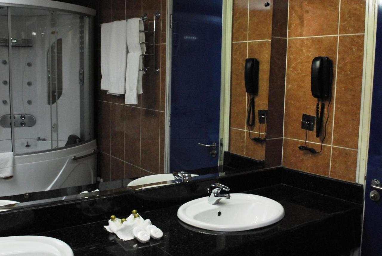 Golden Royale Hotel Enugu Exteriör bild