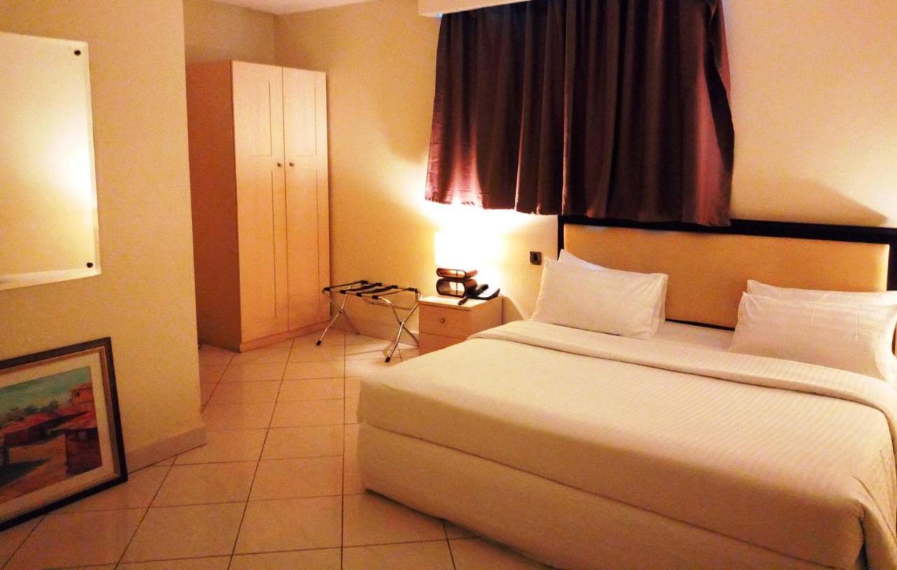 Golden Royale Hotel Enugu Exteriör bild