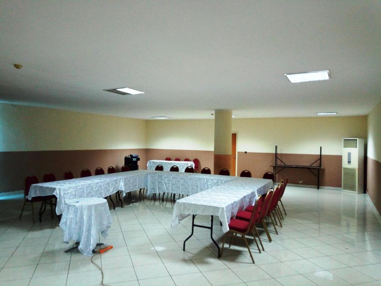 Golden Royale Hotel Enugu Exteriör bild