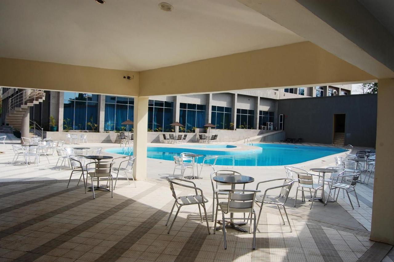 Golden Royale Hotel Enugu Exteriör bild