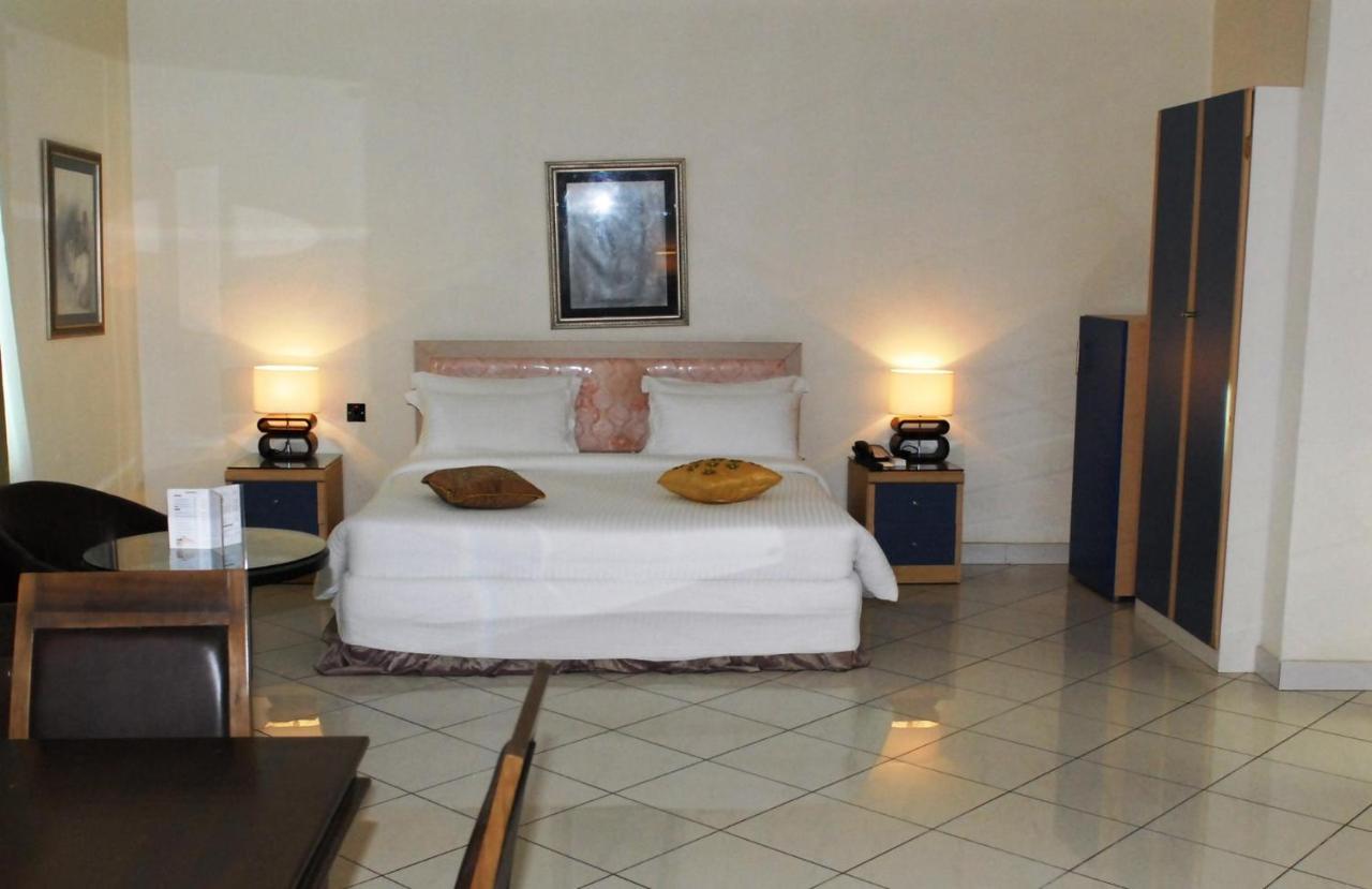 Golden Royale Hotel Enugu Exteriör bild