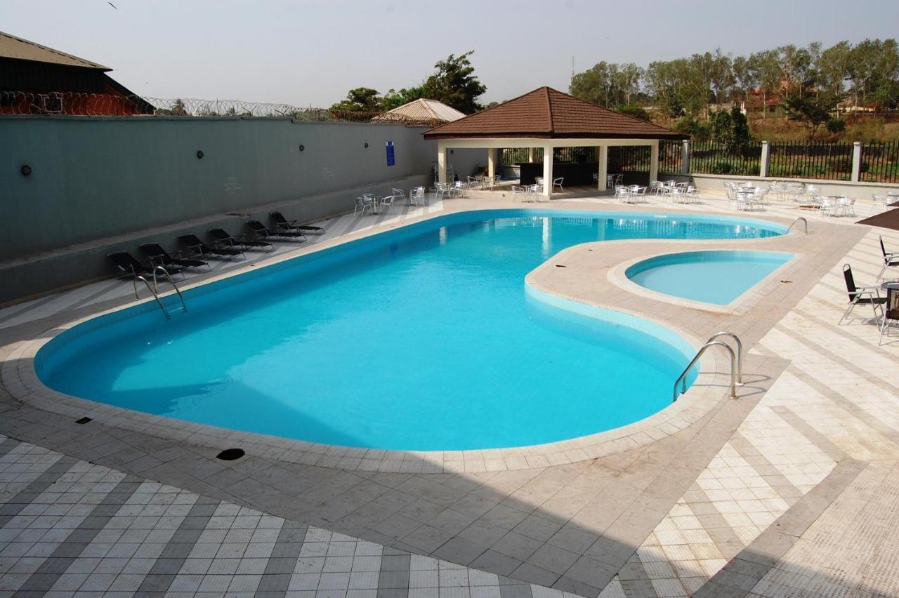 Golden Royale Hotel Enugu Exteriör bild