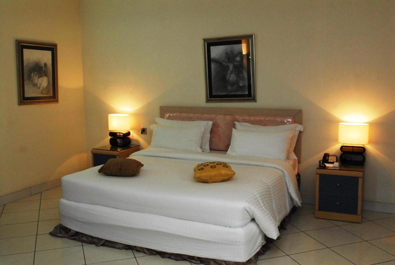 Golden Royale Hotel Enugu Exteriör bild
